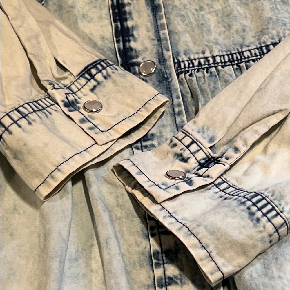 BIBI* Chambray Pearl Snap Western Peplum Shirt - Picture 13 of 16